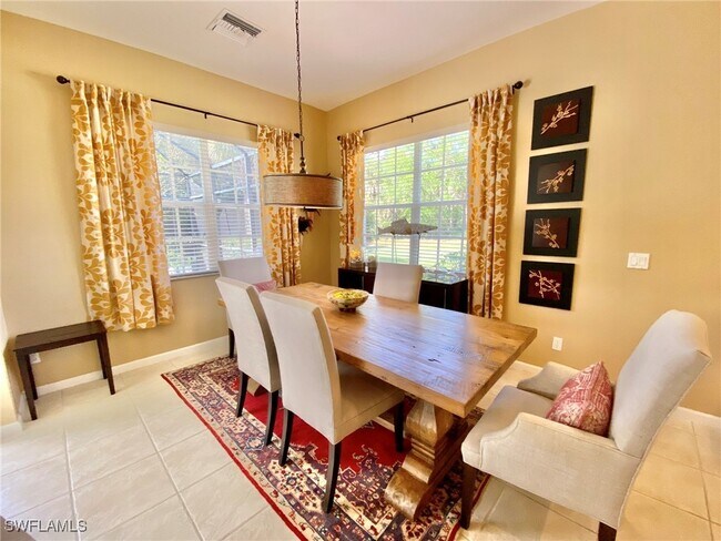 Building Photo - 15590 Vallecas Ln