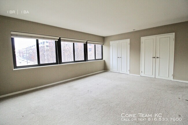 Building Photo - Winston Churchill Condo for Rent