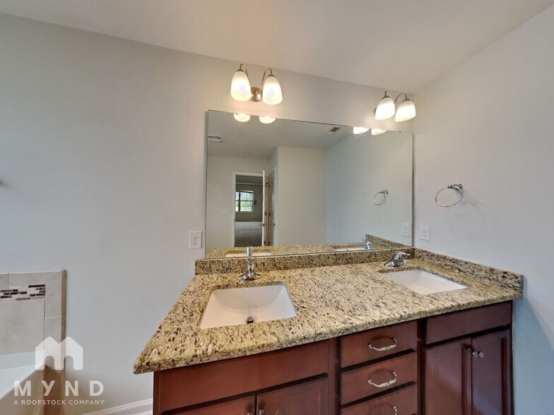 Building Photo - 7377 Birchshire Dr