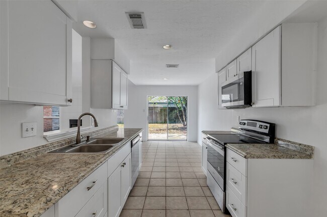 Building Photo - 4307 Eagle Fork Dr