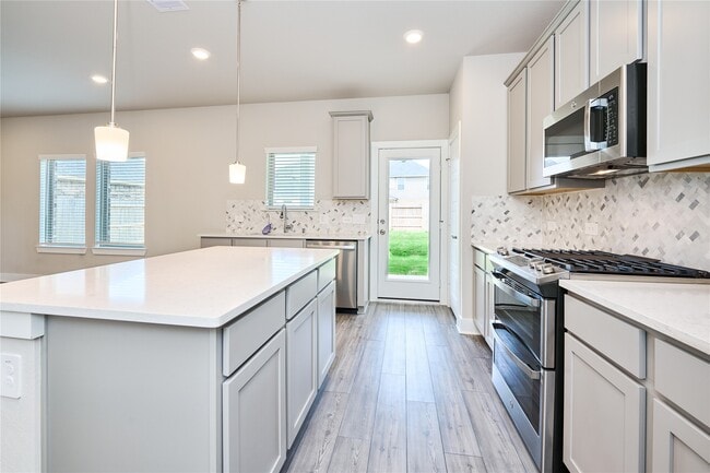 Building Photo - 10533 Preserve Wy