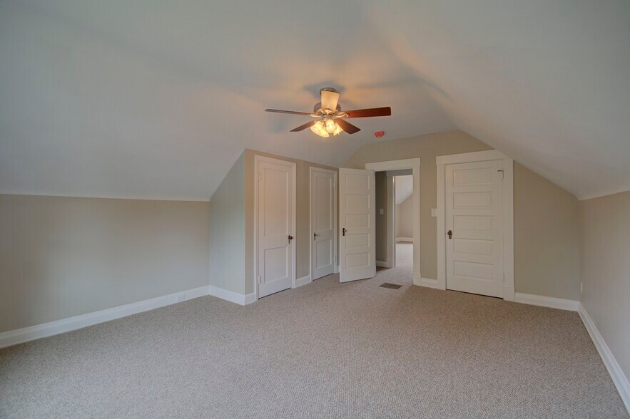Building Photo - 3799 Millsbrae Ave