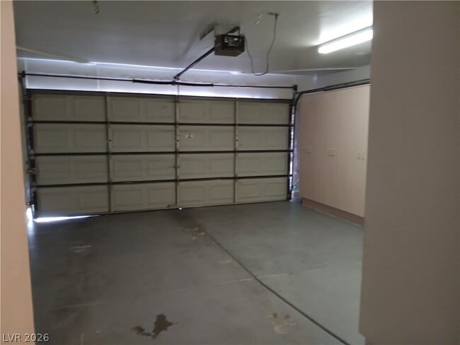 Building Photo - 6221 Peppermill Dr