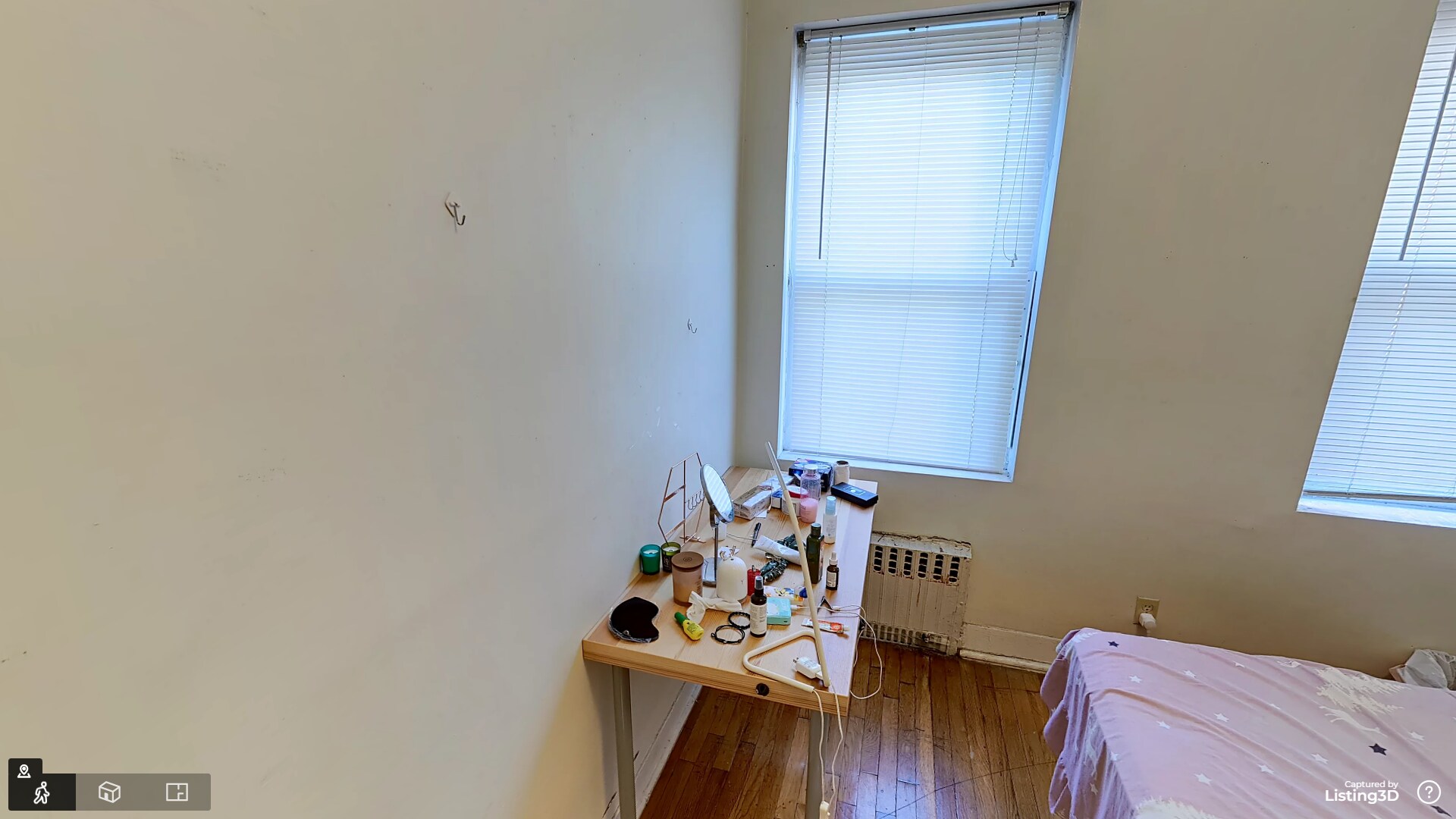 Building Photo - 126 Warren St