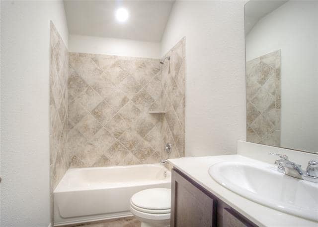 Building Photo - 621 Jamestown Ln