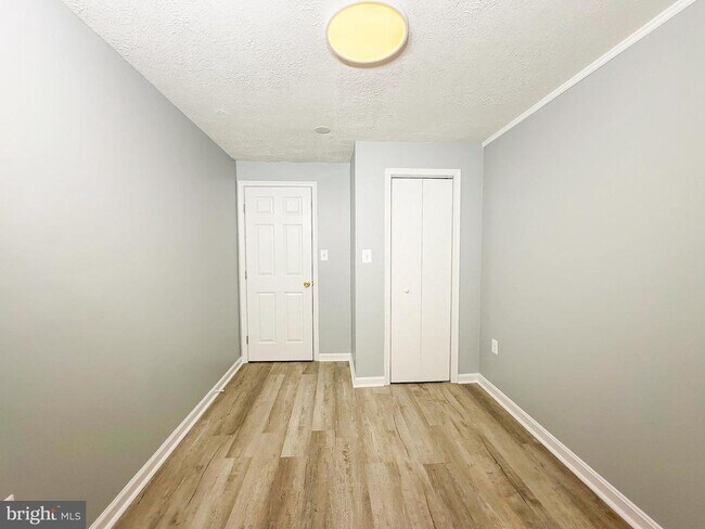 Building Photo - 9206 Lorelei Ct