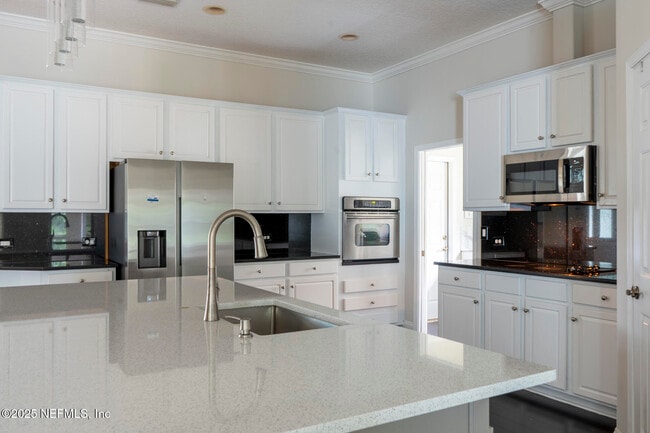 Building Photo - 10064 Ecton Ln