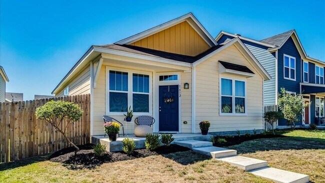Building Photo - 1653 Arbor Knot Dr