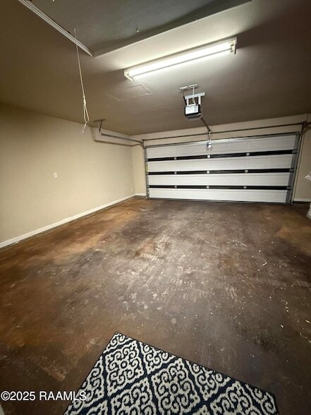 Building Photo - 309 Sun Ridge St