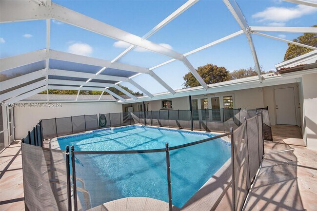 Building Photo - 7280 SW 128th St