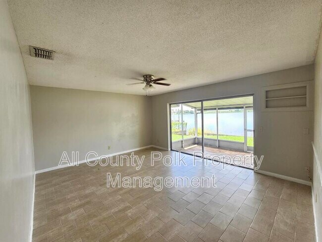 Building Photo - 929 S Buena Vista Dr