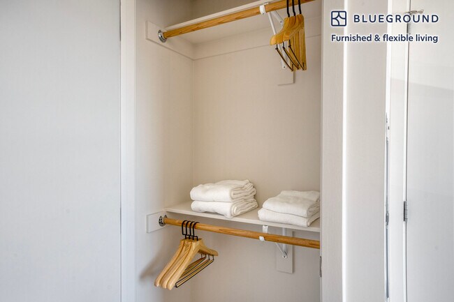 Building Photo - 975 Bryant St