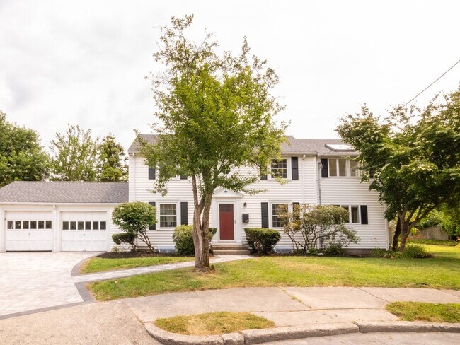 Primary Photo - 30 Ithaca Cir