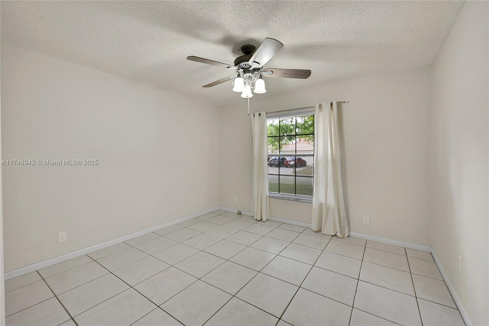 Building Photo - 296 NW 118th Ter