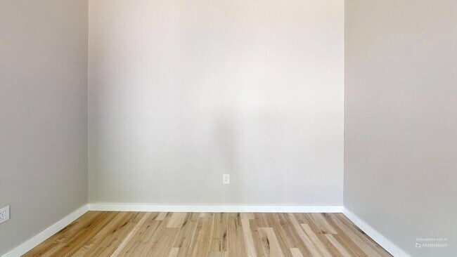 Building Photo - 134 N Arlington St