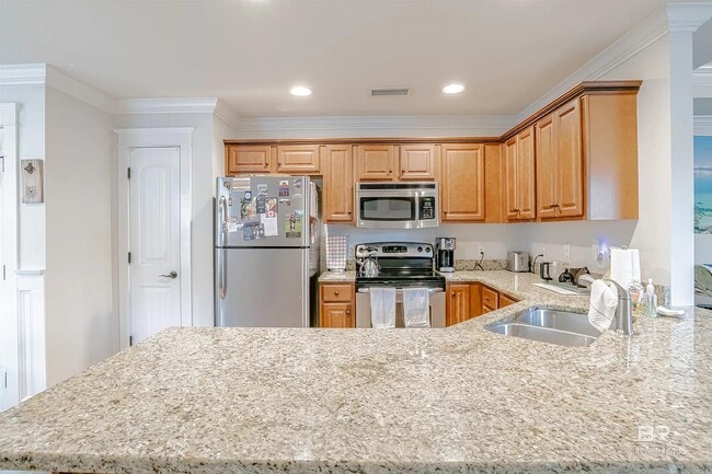 Building Photo - 10 Breydon Ct