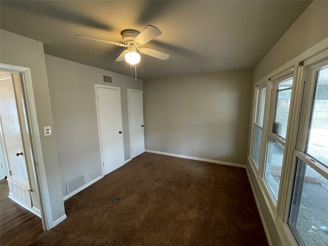 Building Photo - 1309 N Binkley St