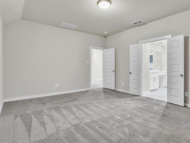 Building Photo - 2214 Spring Side Dr