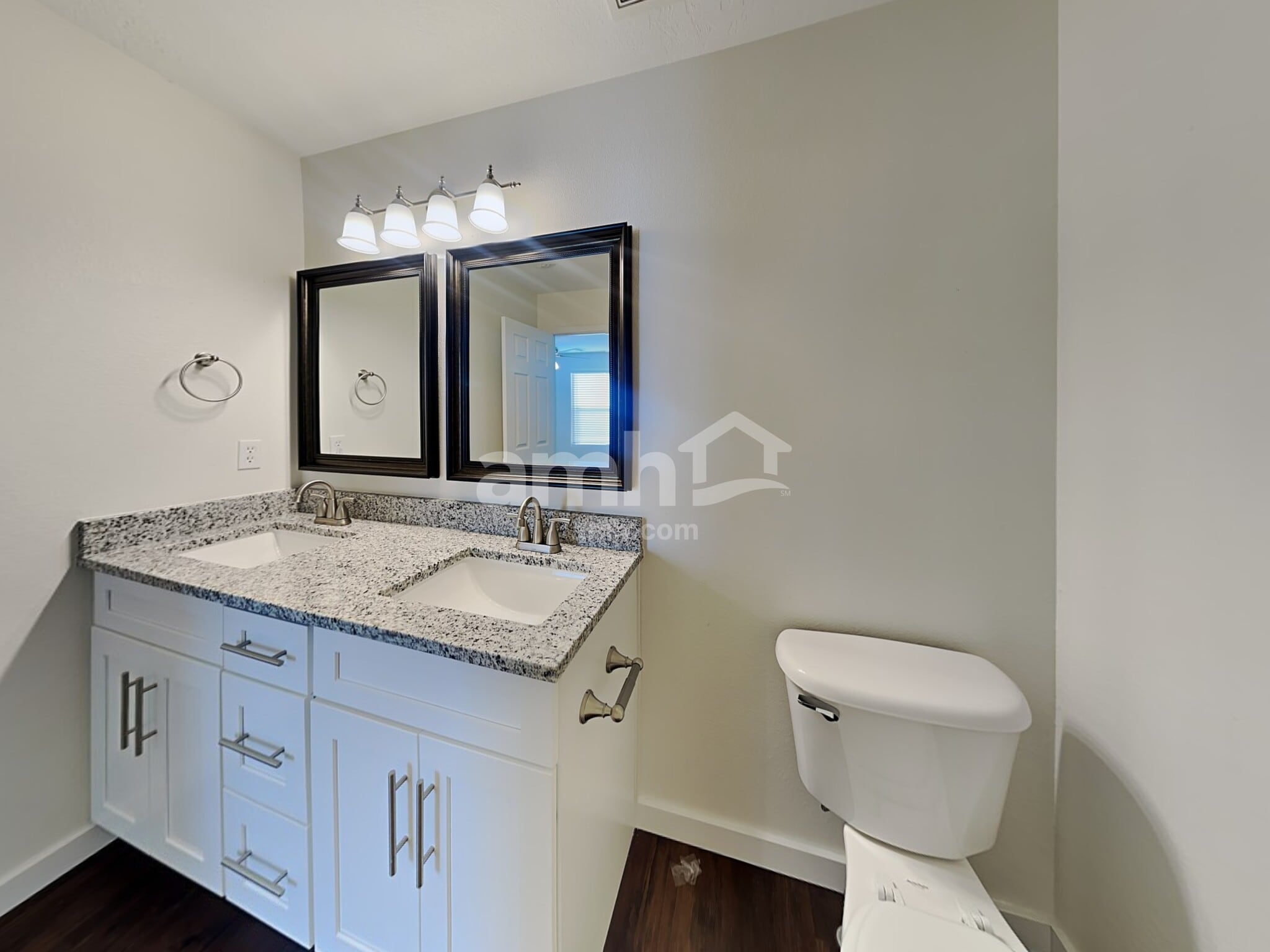 Building Photo - 19735 Susquehanna Way