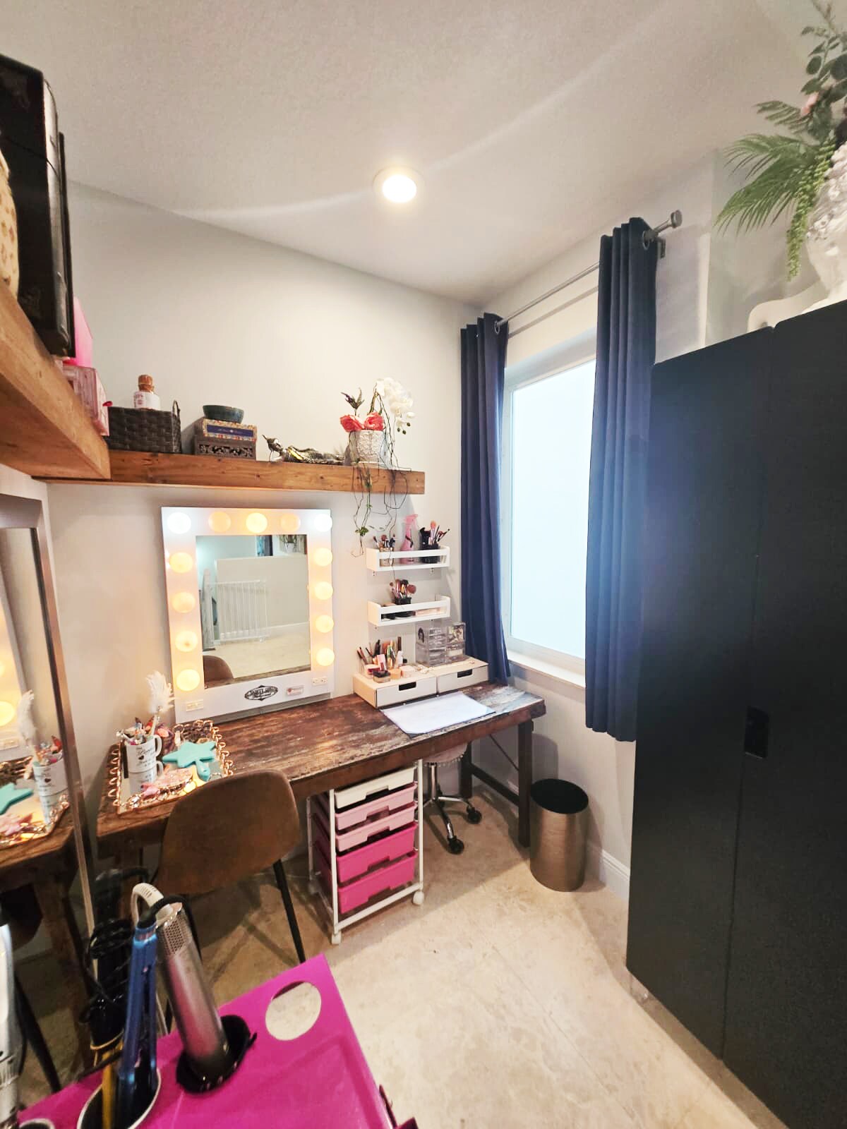 Building Photo - 302 NE 8th Ave