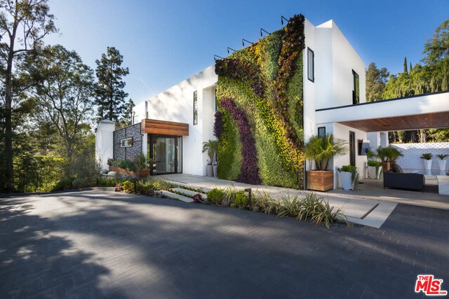 Building Photo - 1060 Woodland Dr