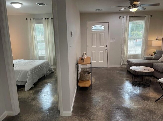 Building Photo - 635 Doctor M.L.K. Jr Dr