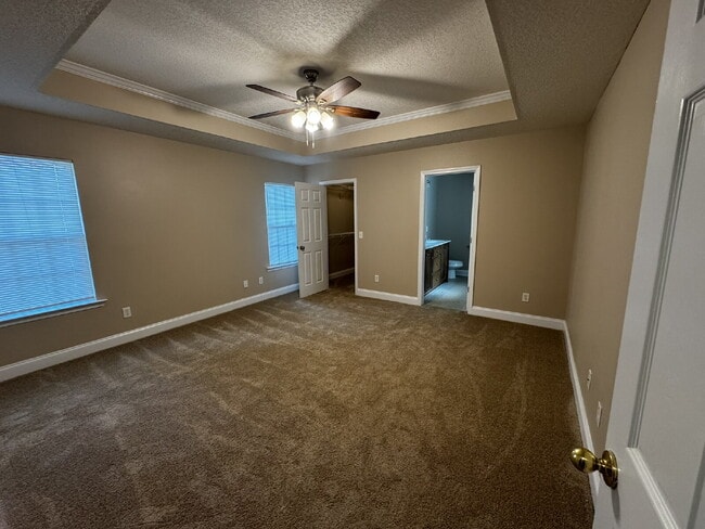 Building Photo - Home for Rent