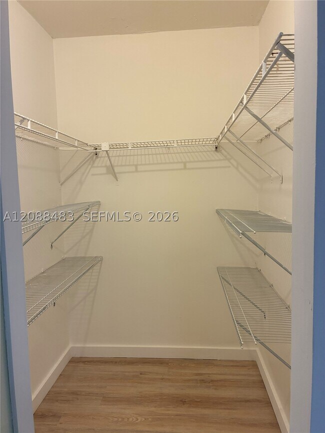 Building Photo - 3700 N 56th Ave