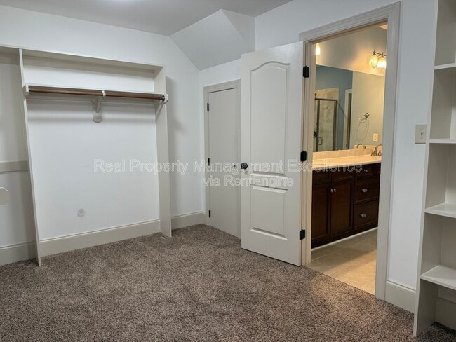 Building Photo - 4008 Enfield Ridge Dr