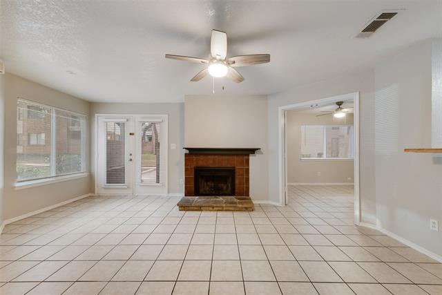 Building Photo - 2307 Balsam Dr