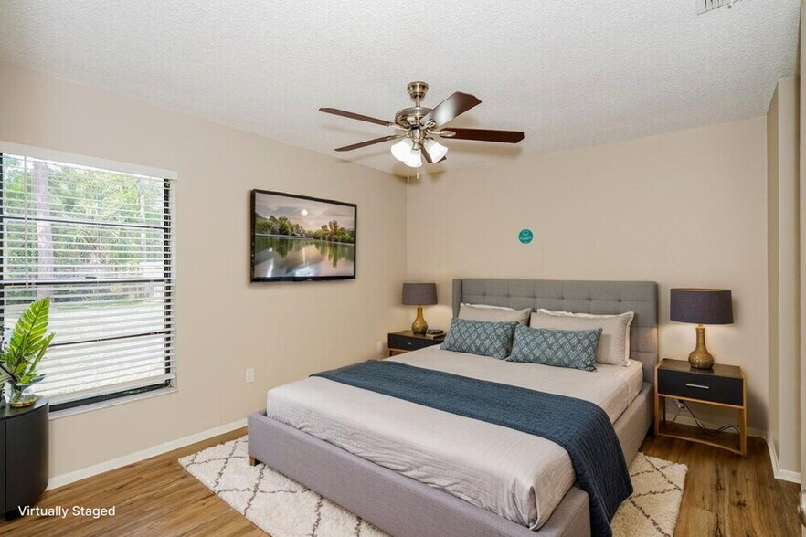 Building Photo - 1439 Lodge Terrace