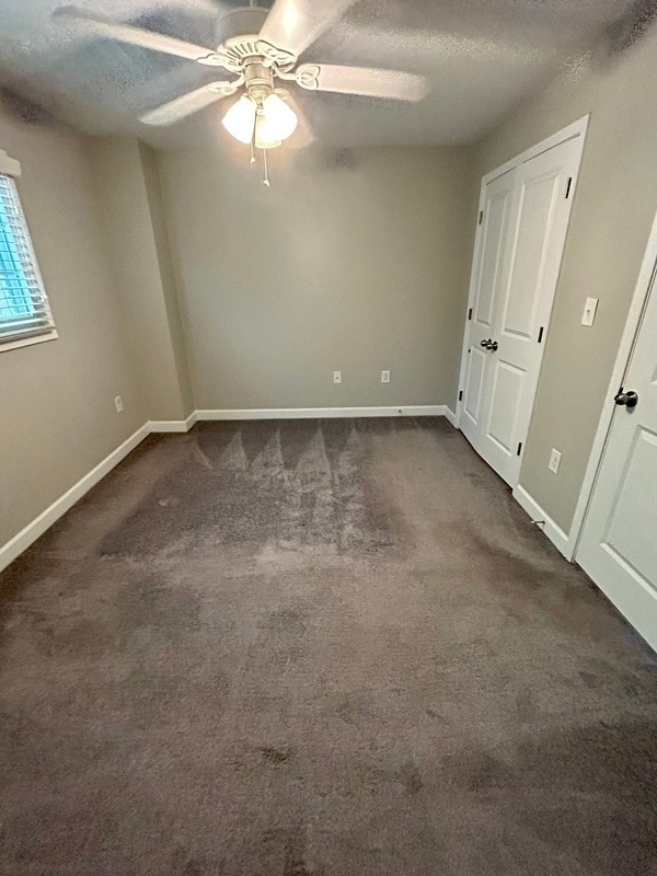 Building Photo - 1215 Green Oaks Ln