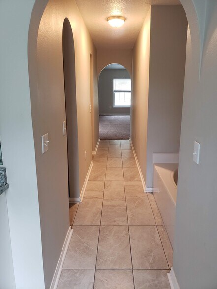 Building Photo - 76550 Longleaf Loop