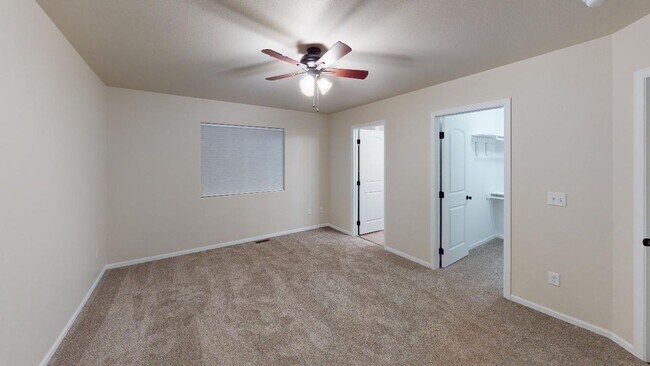 Building Photo - Gorgeous 4 Bedroom, 3 Bath Home with Attac...