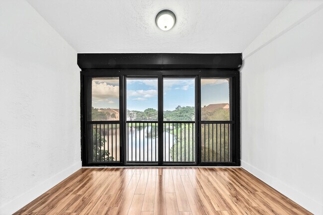 Building Photo - 4111 Coral Tree Cir