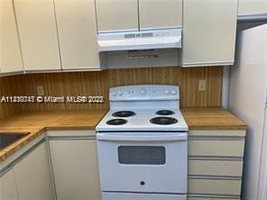 Building Photo - 2500 Parkview Dr