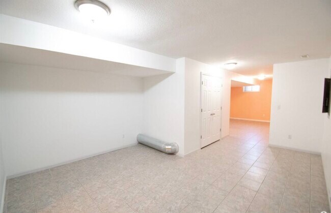 Building Photo - 1524 Foxfire Dr