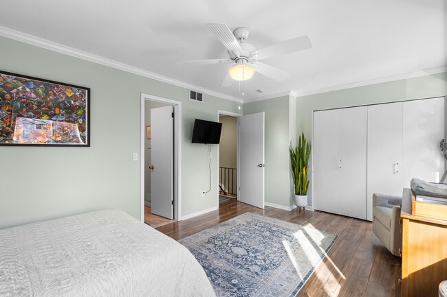 Building Photo - 48 Randall Ave