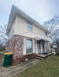 Building Photo - NLR Scenic Hill 2 Bedroom Townhouse
