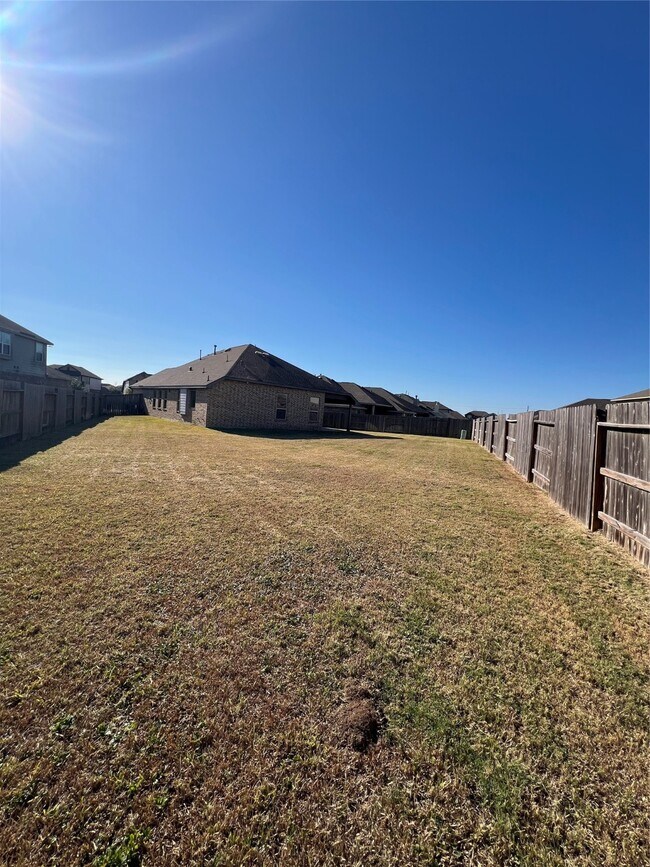 Building Photo - 4933 Spring Terrace Ln