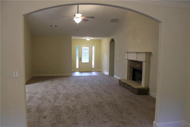 Building Photo - 770 River Mist Cir