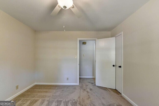 Building Photo - 478 Dorsey Cir SW