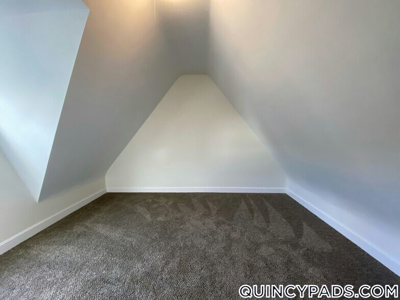 Building Photo - 71 Water St