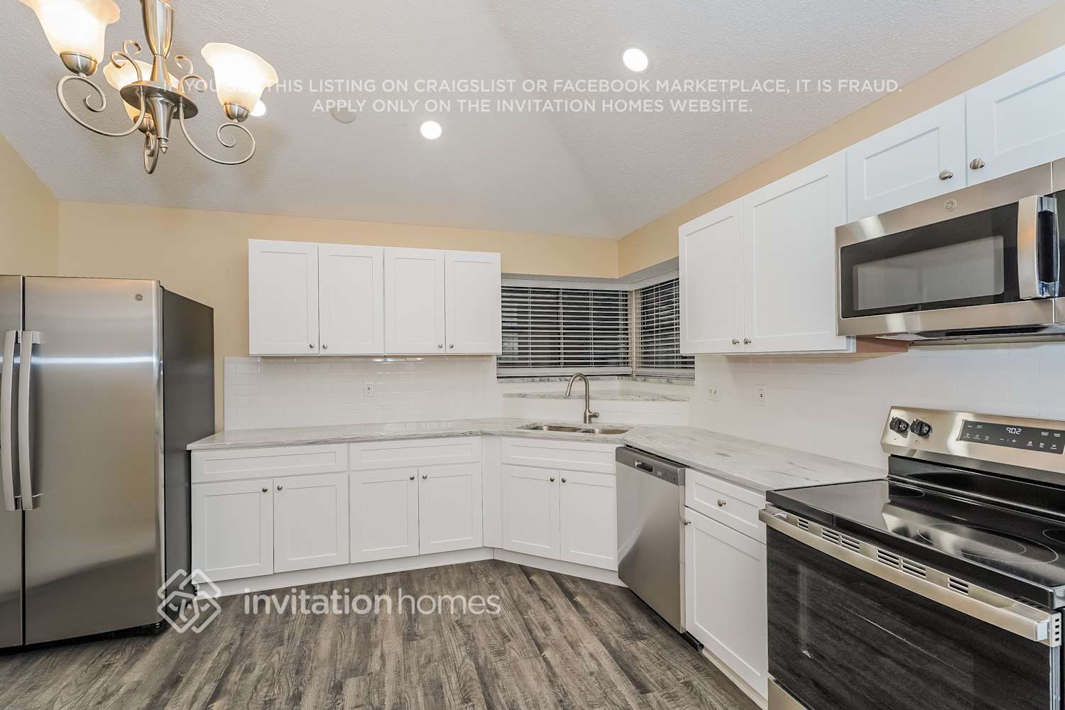 Building Photo - 1610 Autumn Breeze Ln