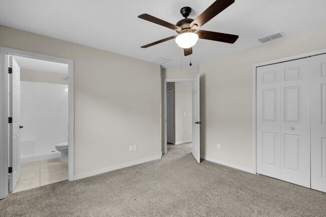 Building Photo - 3/2 Rental South of Ocala!