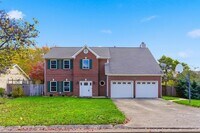 Building Photo - 10012 Double Tree Rd