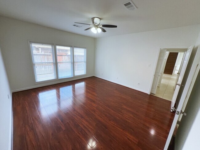 Building Photo - 11854 Taylorcrest Rd