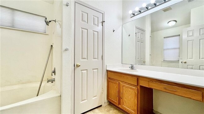 Building Photo - 3553 Rock Shelf Ln