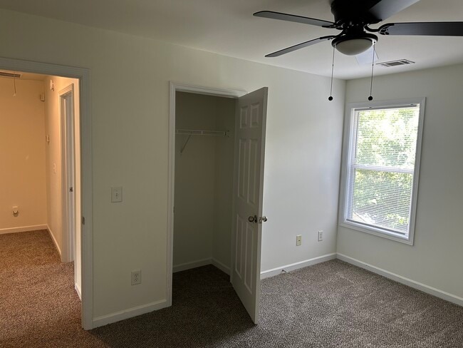 Building Photo - 1231 Autumn Wood Trail
