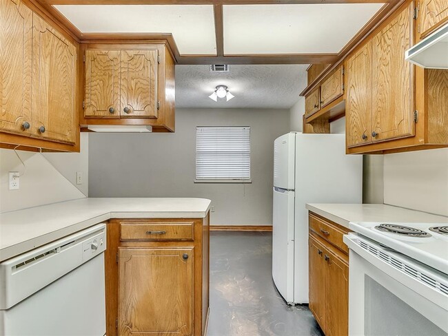 Building Photo - 1518 Boyd St